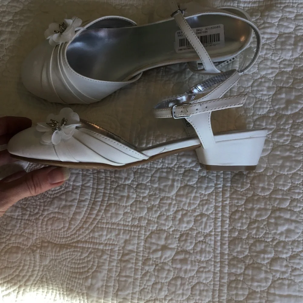 NWT Kenneth Cole‎ Reaction Belle Flower Missy Size6